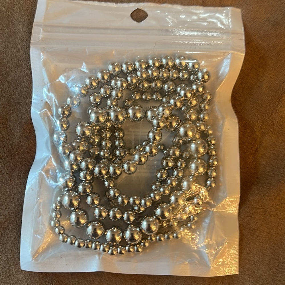 6 Playful Silver Beaded bracelets​ - Picture 4 of 4